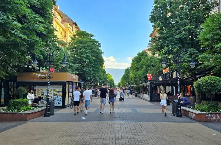 Vitosha Bulvarı Sofya şehir merkezi